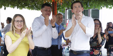 So feiern Politiker den historischen EM-Erfolg