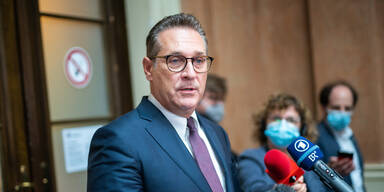 Strache