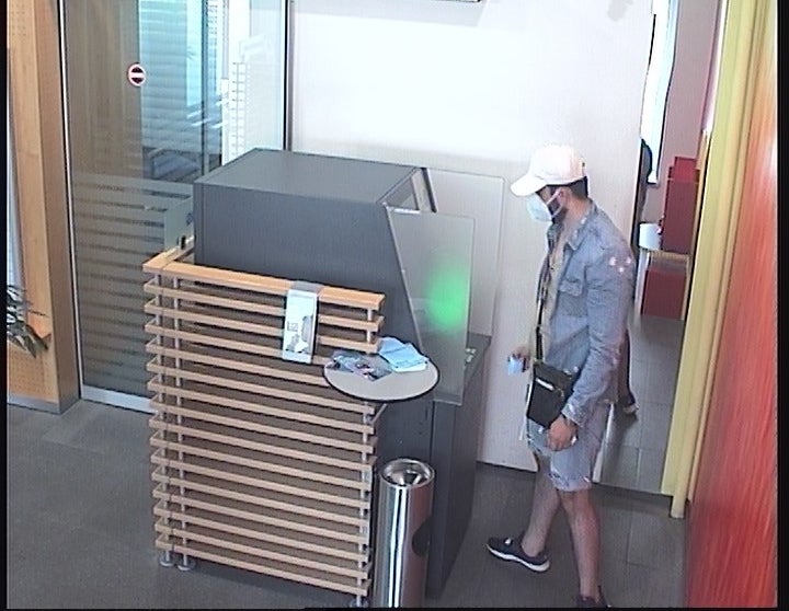 Diebstahl: Polizei sucht diesen Mann