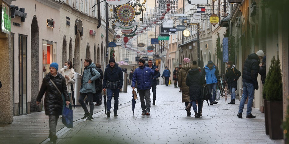 Wieder-Eröffnung: Ansturm auf Shops und Friseure