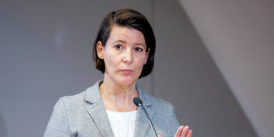 Regierung sagt Silvester ab