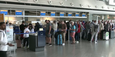 2022-08-08 08_49_52-220808_xx_LUFTHANSA SIEHT DEN FLUGBETRIEB WEITGEHEND STABILISIERT.mp4 - VLC medi.png