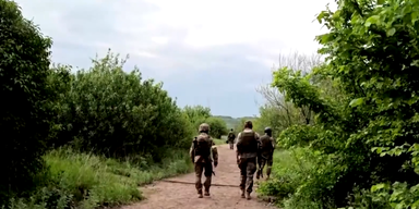 2022-08-11 09_57_33-220811_xx_SELENSKYJ RUFT ZU WIDERSTAND GEGEN RUSSISCHE BESATZUNG AUF.mp4 - VLC m.png