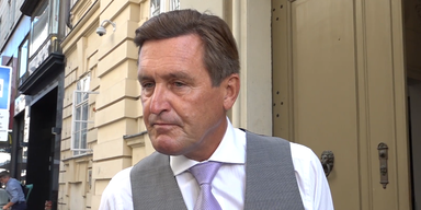 2022-08-30 12_00_16-220830_XX_STATEMENT davor PETER HANKE und danach.mp4 - VLC media player.png