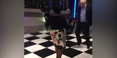 20220114_66_608942_Party_boris.jpg