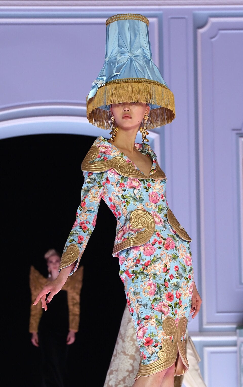 Moschino mit spacigster Show aller Zeiten