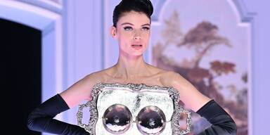 Moschino mit spacigster Show aller Zeiten