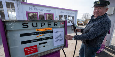 Zapfs&auml;ulen-Problem: Tankstelle muss zum Halbliter-Preis verkaufen