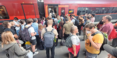 &Ouml;BB Zug voll