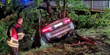 Ganzes Waffenarsenal in Unfall-Auto entdeckt