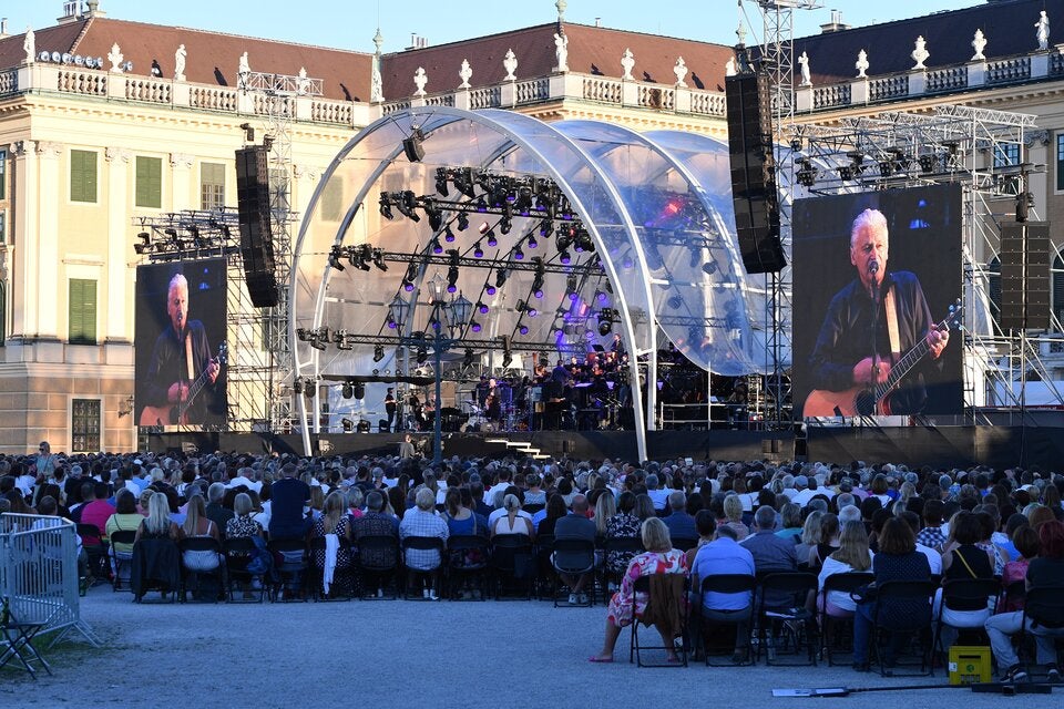 Fendrich lieferte Symphonie-Show fast ohne Sound