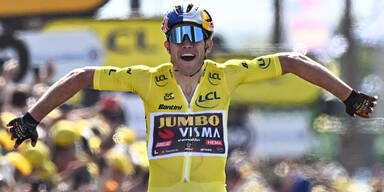 Van Aert mit Machtdemonstration zum 1. Tagessieg