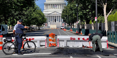 Mann rast in Kapitol-Absperrung und schie&szlig;t um sich