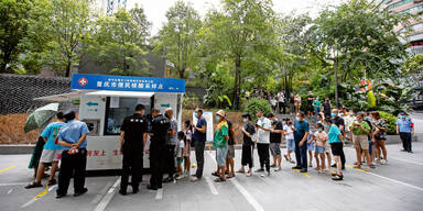 China Lockdown Corona Tests