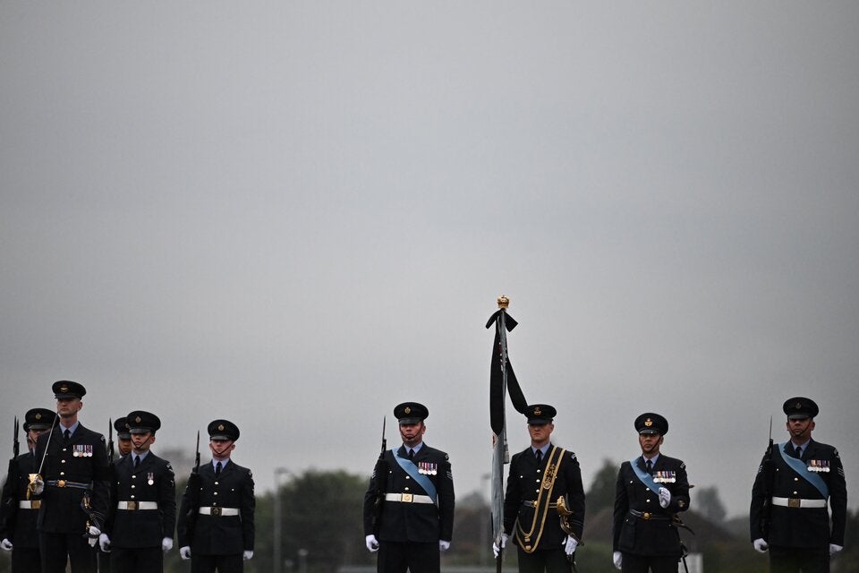Sarg der Queen in London angekommen