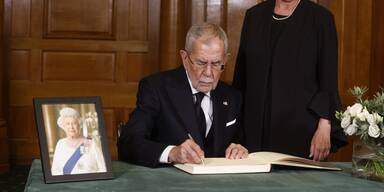 Van der Bellen w&uuml;rdigt K&ouml;nigin als ''Anker der Stabilit&auml;t''