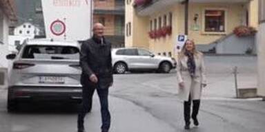 20220925_66_666923_220925_XX_apa_Tirol-Wahl_Anton_Mattle_Stimmabgabe_0min55_BM.jpg