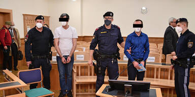 Duo verpr&uuml;gelte Kollegen und legte ihn zum Sterben in Wald