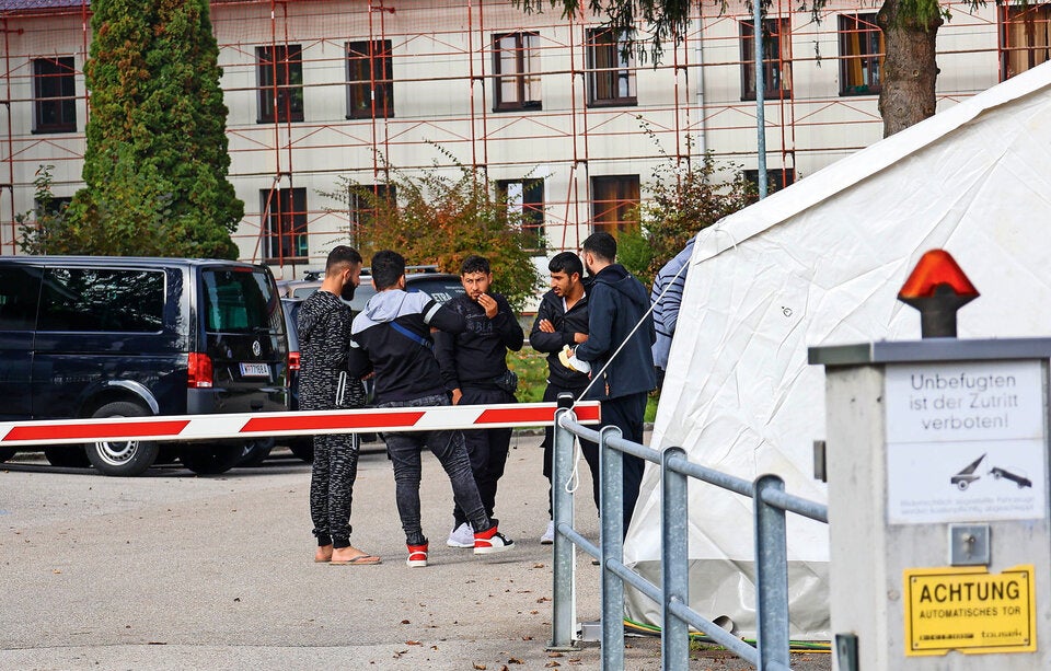 1. Blick in Zelte: So leben Flüchtlinge