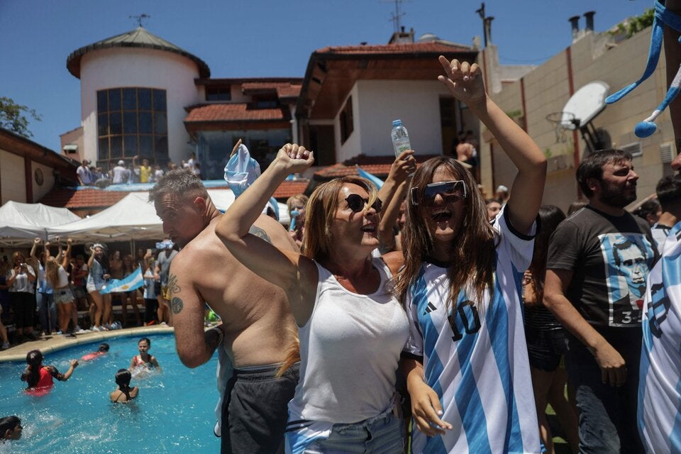 Pool Party Maradona Villa