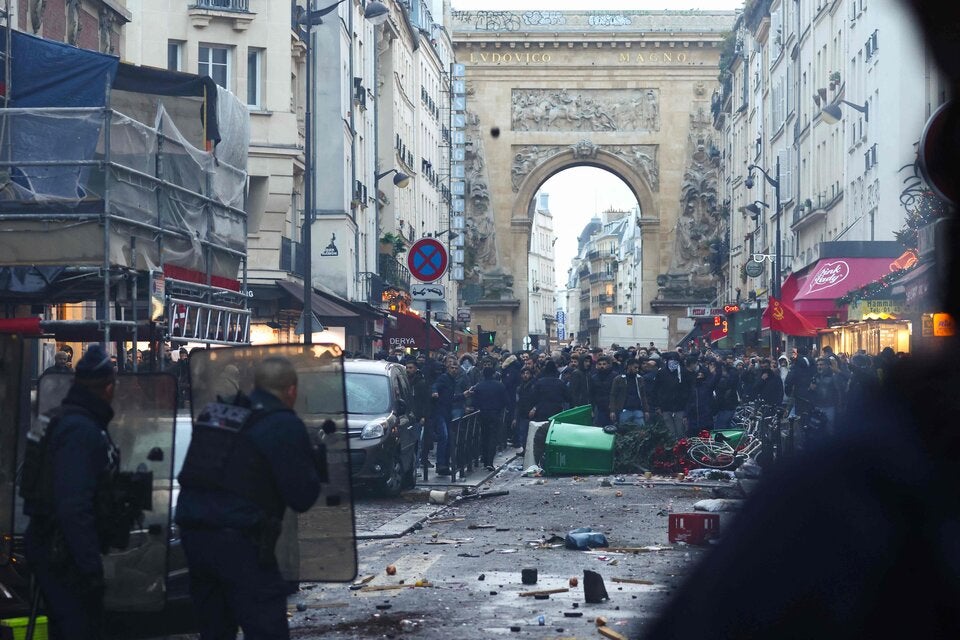 Ausschreitungen nach tödlichen Schüssen in Paris