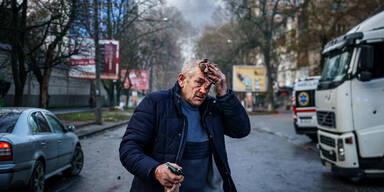 Ukraine Cherson Kherson Mann verletzt
