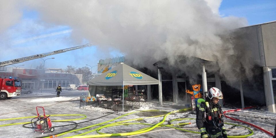 Geschäftsbrand Floridsdorf Tedi