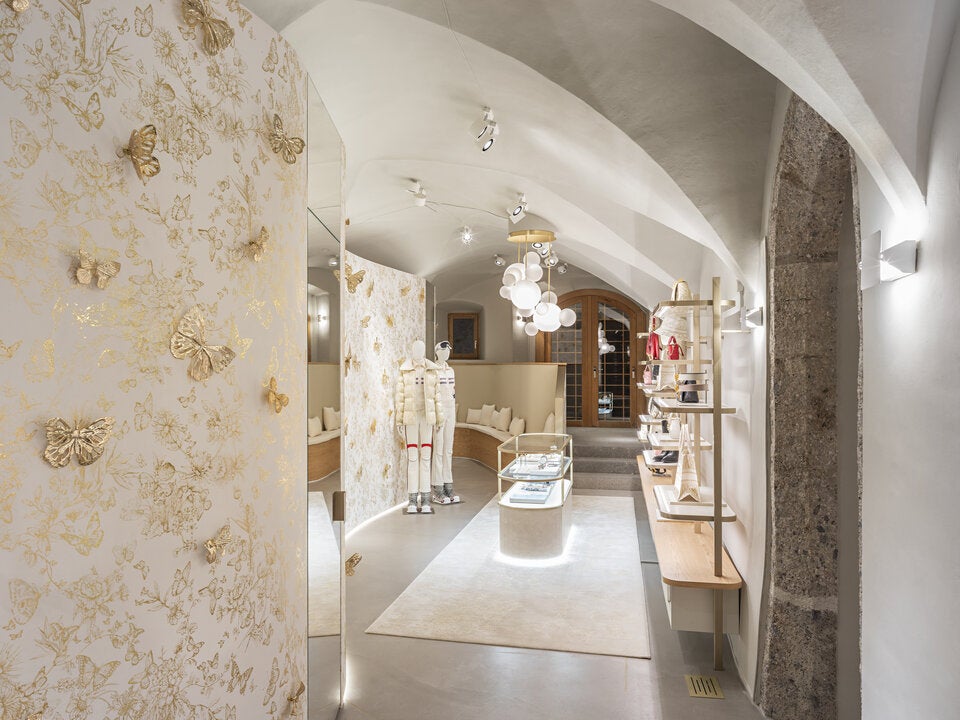 Alpen Takeover: Dior eröffnet Pop-up-Store in Kitzbühel