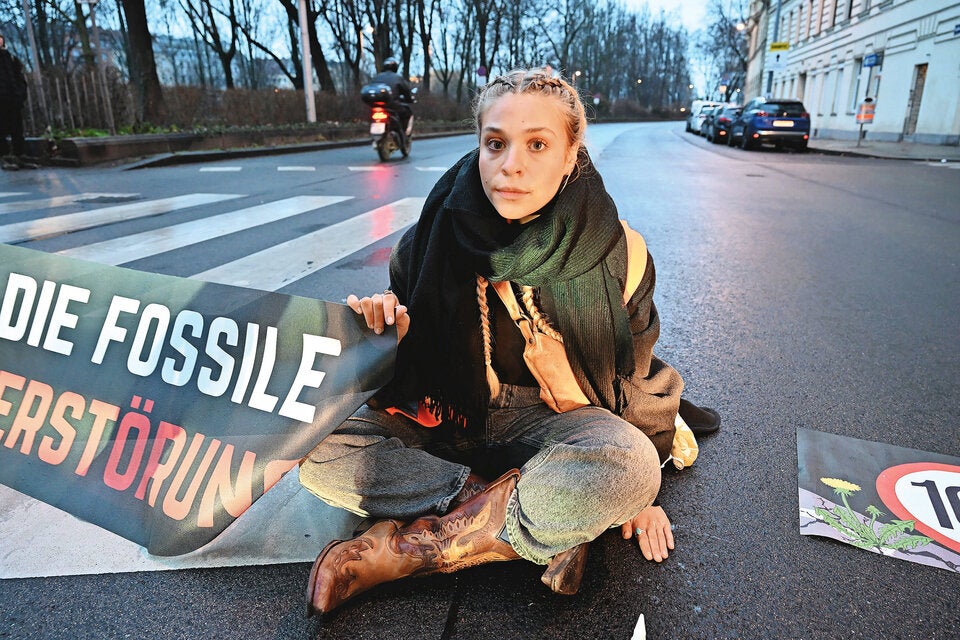 Klima-Kleber: Mini-Strafe für Megastau