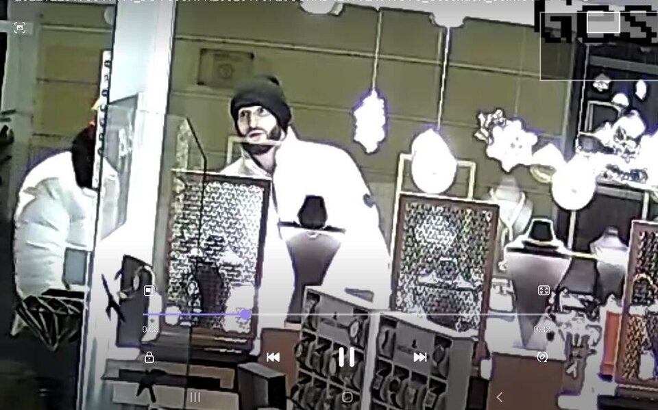 Juwelen-Coup: Duo lief bei Einbruch in Fotofalle