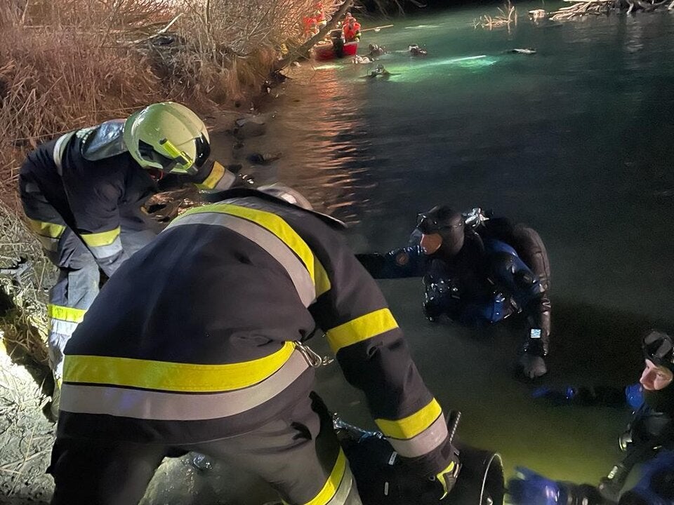 20-Jähriger stürzt mit Pkw in Drau Stockenboi