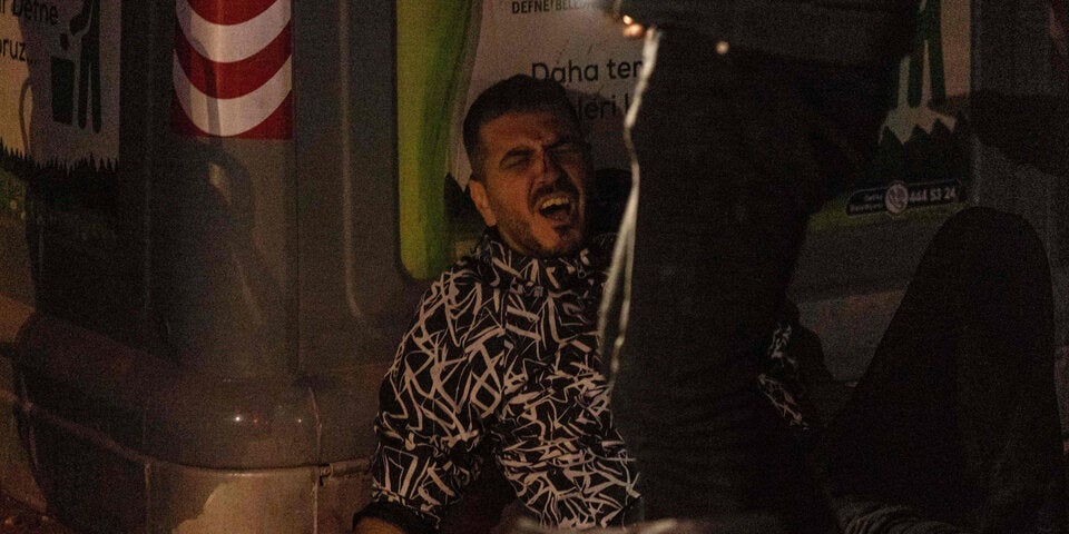 Neue Erdbeben erschüttern die Türkei – 3 Tote