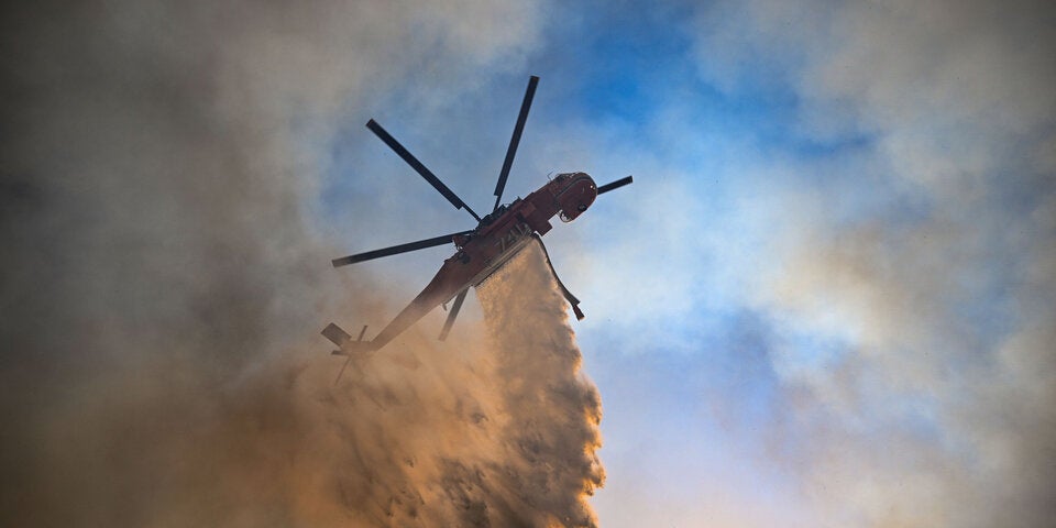 Neue angefachte Waldbrände in Griechenland