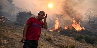 Neue Evakuierungen in Griechenland wegen Waldbr&auml;nden