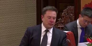 20230907_66_773612_230907_XX_MAZ_TRAUMATISCHE_KINDHEIT_ELON_MUSK_SPRICHT_UeBER_VATER.jpg
