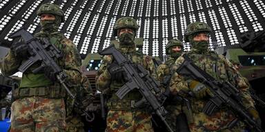 Soldaten der serbischen Armee