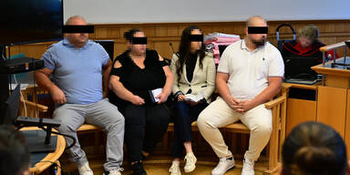 Diebesbande betagte Frauen