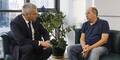 Bundeskanzler Nehammer mit Gilad Korngold, Vater eines vermissten Österreichers