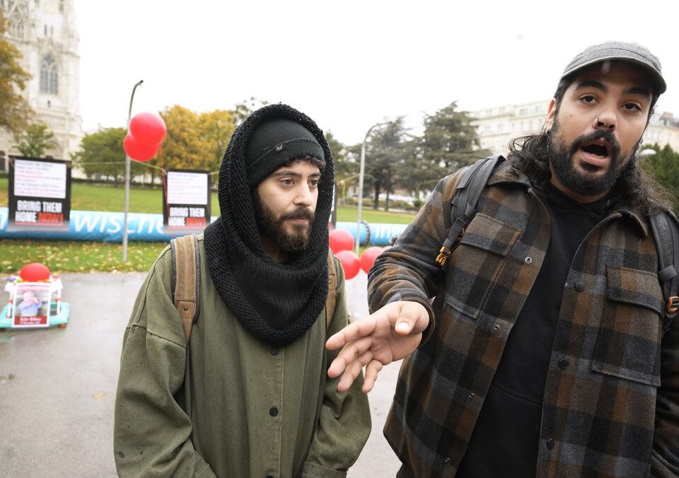 Kundgebung zur Erinnerung an die 240 Geiseln in Wien