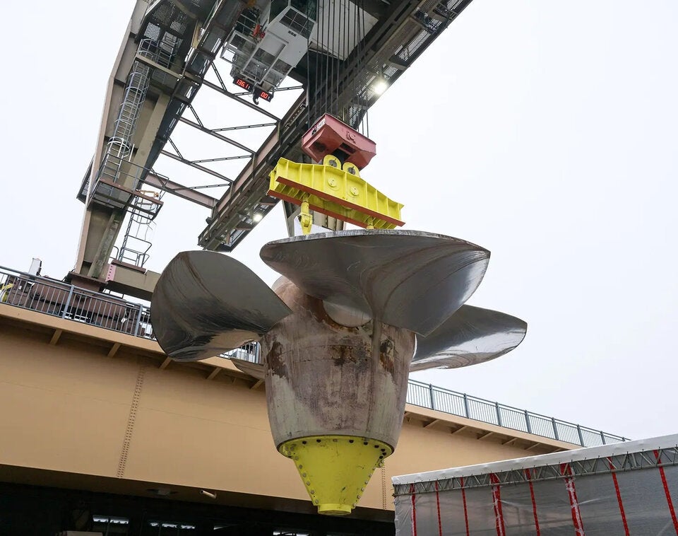 „Superservice“  im Donaukraftwerk