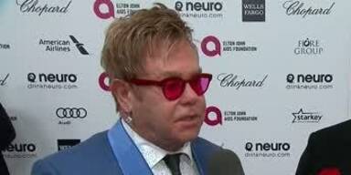 20240116_66_809848_240116_XX_MAZ_SOCIETY_Elton_John_Preistraeger_nach_Emmy_Gewinn_MW.jpg