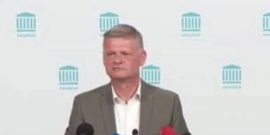 20240521_66_847810_240521_XX_MAZ_APA_Causa_Ott_OeVP_zeigt_FPOe_an_mitOTHanger_MW.jpg
