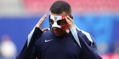 Mbappe Maske