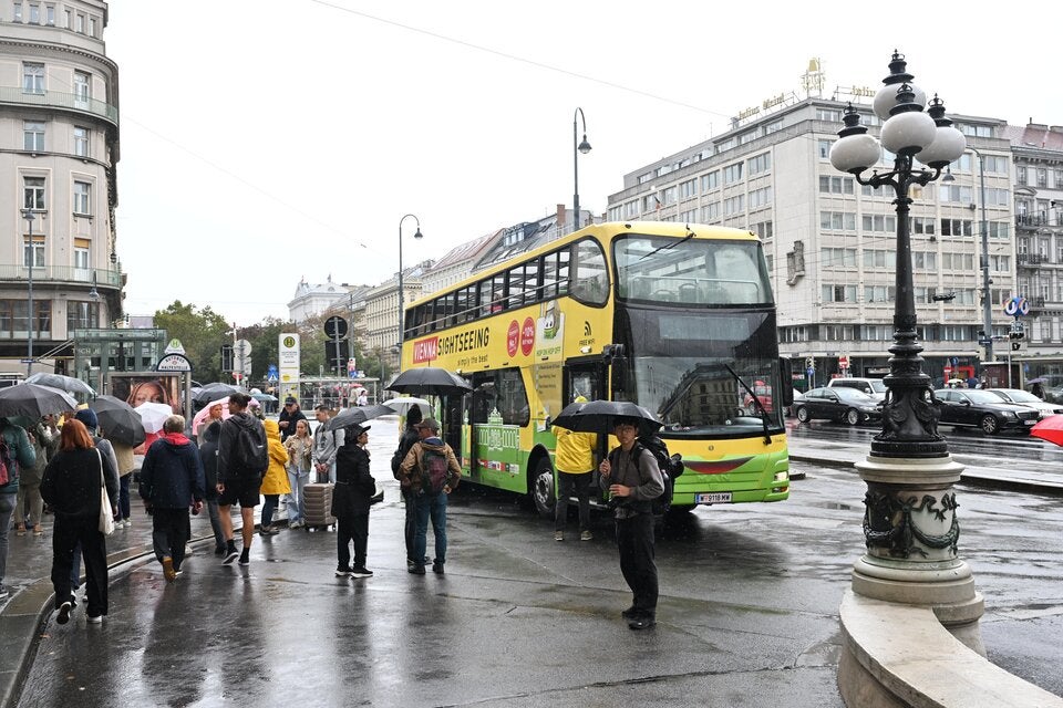 Tourtistenbus Radweg Oper