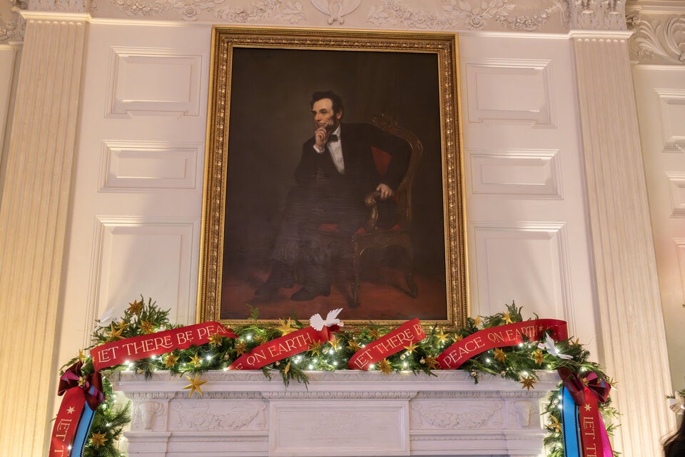 165.075 Lichter: Jill Biden zeigt pompöse Weihnachtsdeko im Weißen Haus