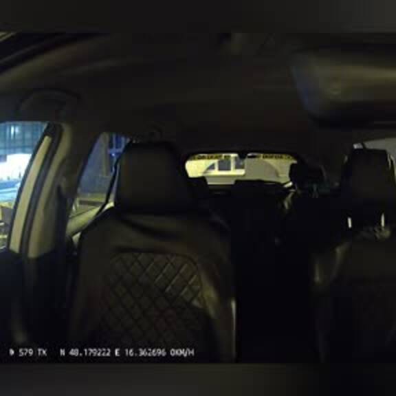 Jugendliche rauben Taxi aus