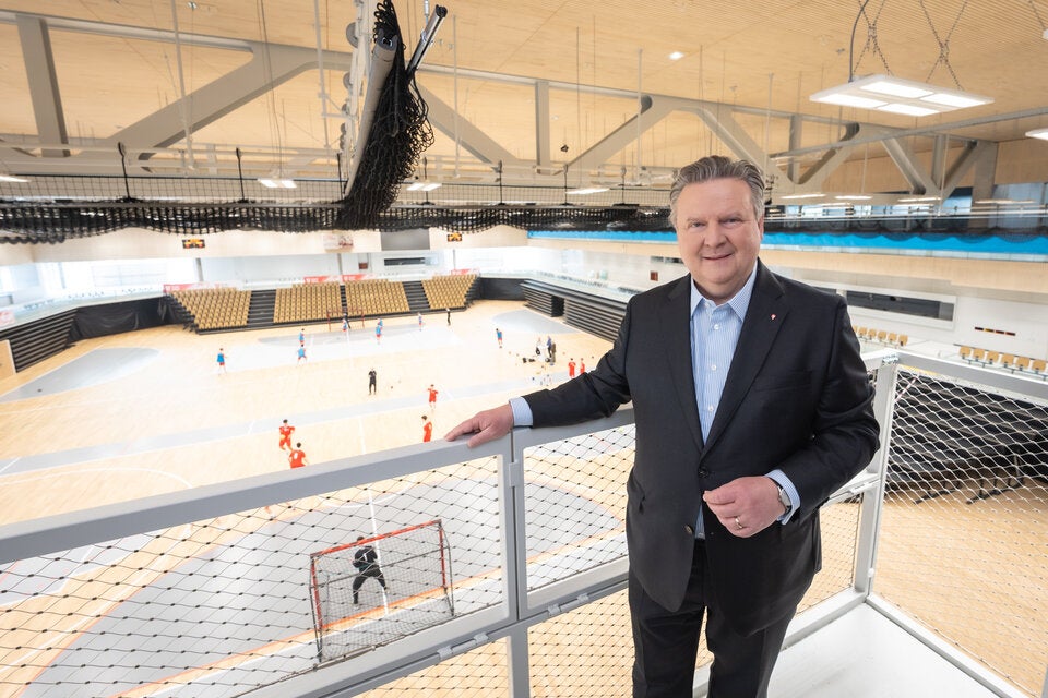 Bürgermeister Ludwig in der Sport Arena Wien.
