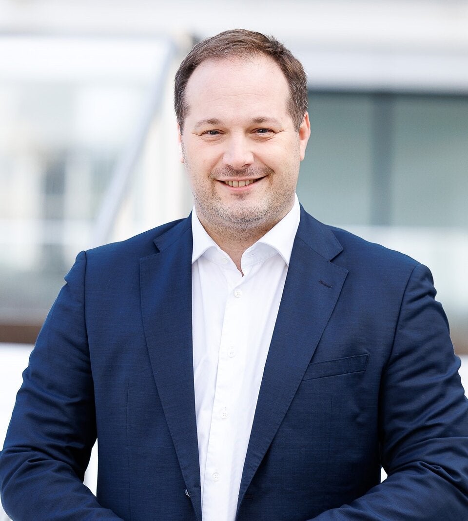 Der Radweg Krottenbachstraße war für Bezirksvorsteher Daniel Resch eine 