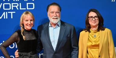 Maria Hauser, Arnold Schwarzenegger und Monika Langthaler