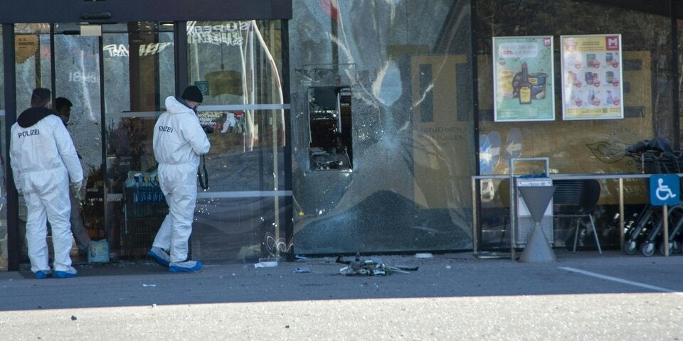 Bankomat gesprengt ötztal-bahnhof